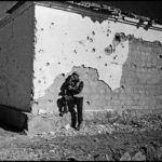 Reportero de guerra JCBorjas en zona atacada por Surafricanos, Tchipa, RPA 1988