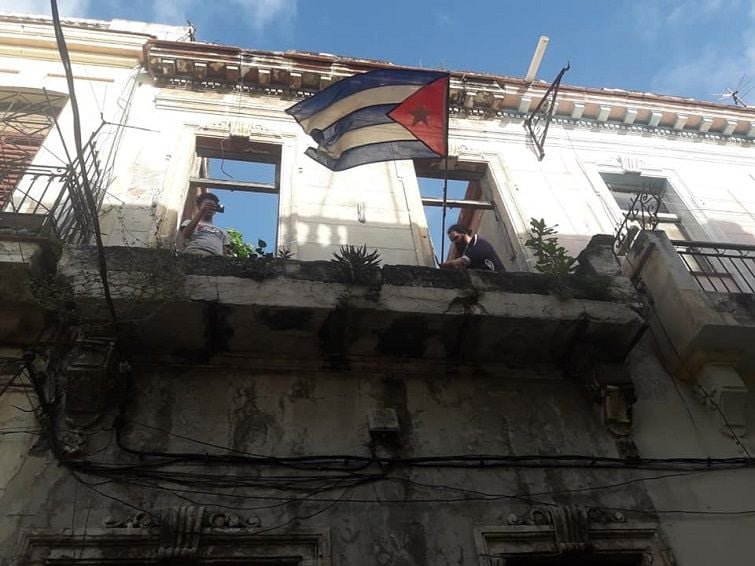 Bandera en San Isidro / Foto: Tomada de Facebook del Movimiento San Isidro
