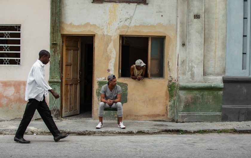 Linda Esperanza Aragón. La Habana: El viaje fue mirar.