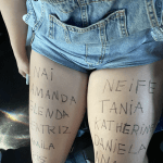 Piernas-Protesta-Caravana