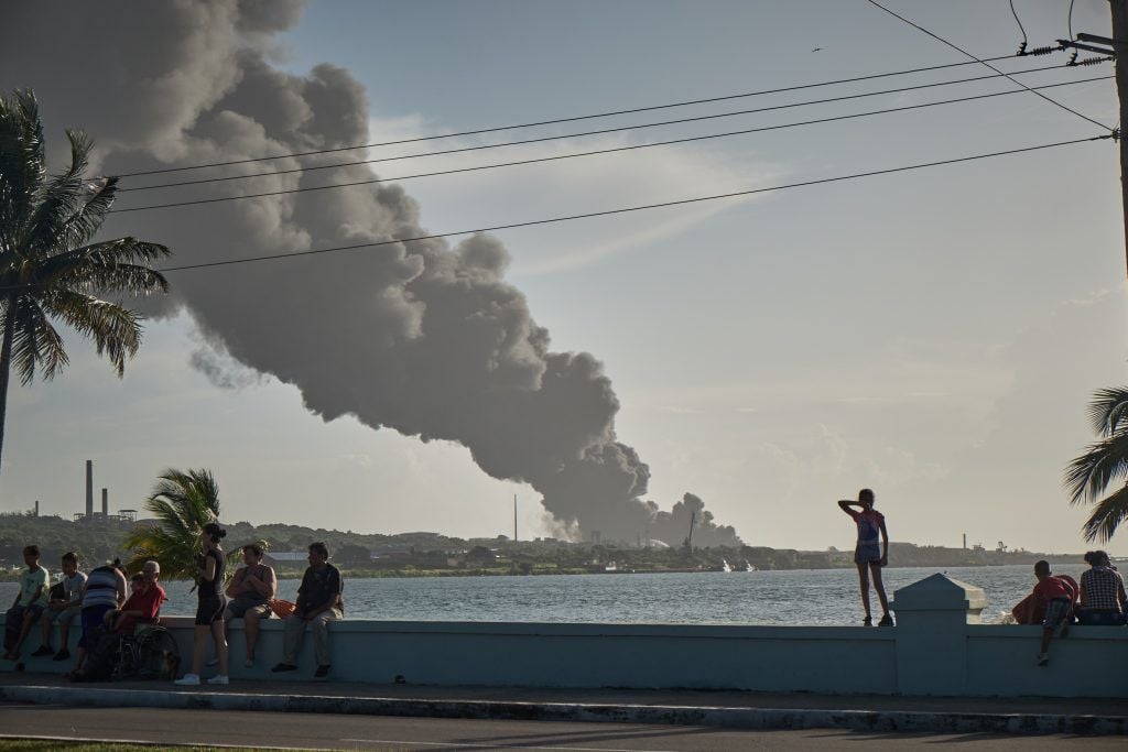 Gran incendio en la Base de Supertanqueros de Matanzas, Cuba / Foto: David López