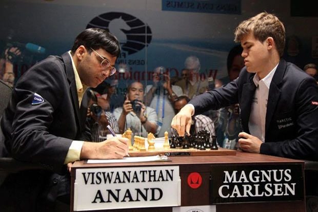 Anand versus Carlsen / Foto: DT Next