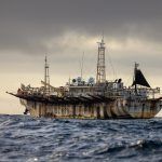 2022 07 09 GALAPAGOS – SQUID SHIP AT SUNSET – SHIP NAME ZHE PU YUAN 98 BEN BLANKENSHIP 5D5A9848