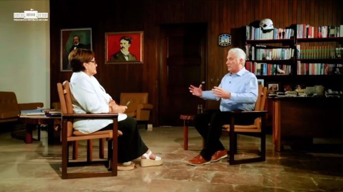 Miguel Díaz-Canel, presidente de Cuba, en entrevista transmitida por la televisión nacional / Imagen: YouTube/Presidencia de Cuba