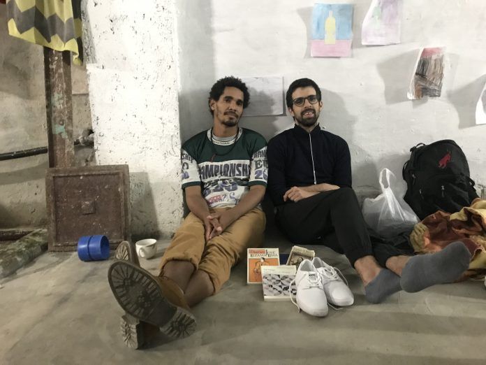 Carlos Manuel Álvarez y Luis Manuel Otero en la sede del Movimiento San Isidro