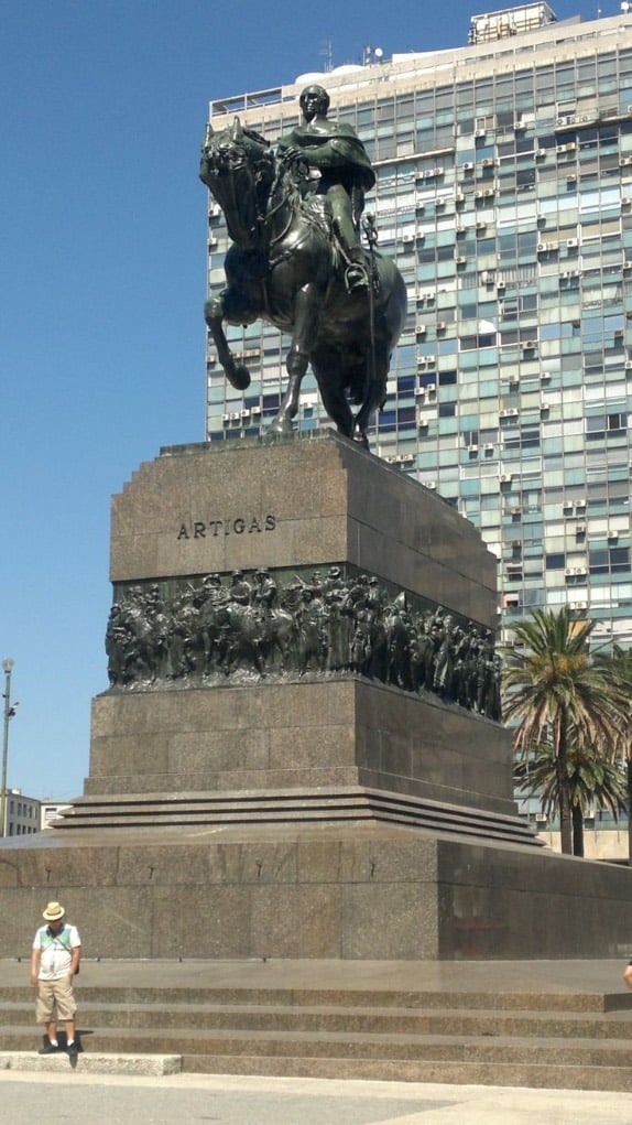 Monumento a Artigas, Montevideo