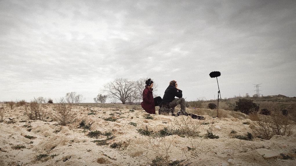 Daniela y Sergio Fernández grabando ambientes para ‘Cuatro hoyos’ / Foto: Alejandro Alonso