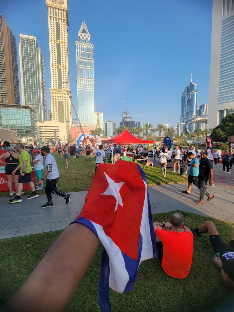 No hay datos oficiales de cubanos en la ciudad emiratí, pero es una comunidad en crecimiento/ Imagen: Facebook / Alejandro Terry.