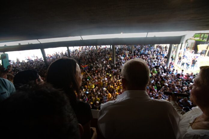 Edmundo González y María Corina Machado en la Universidad Central de Venezuela; 14 de julio de 2024 / Foto: Gustavo Alemán