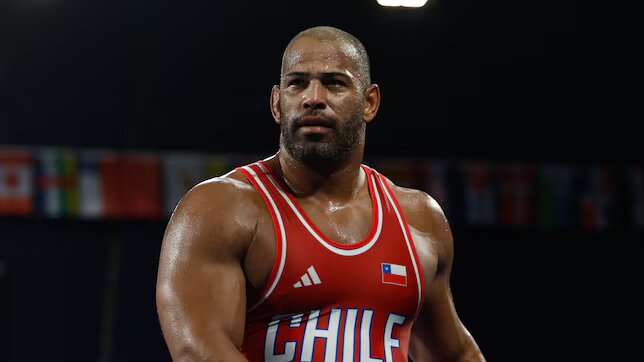Yasmani Acosta, el atleta cubano que representó a Chile en la final olímpica de lucha grecorromana