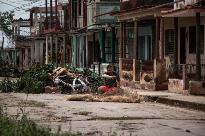 Huracán Rafael (imágenes tras el paso de un ciclón por Cuba)