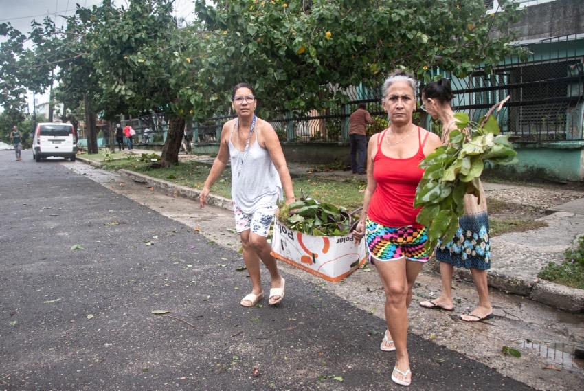 Tras el paso del huracán Rafael por Cuba (Cerro, La Habana; 7 de noviembre de 2024)
