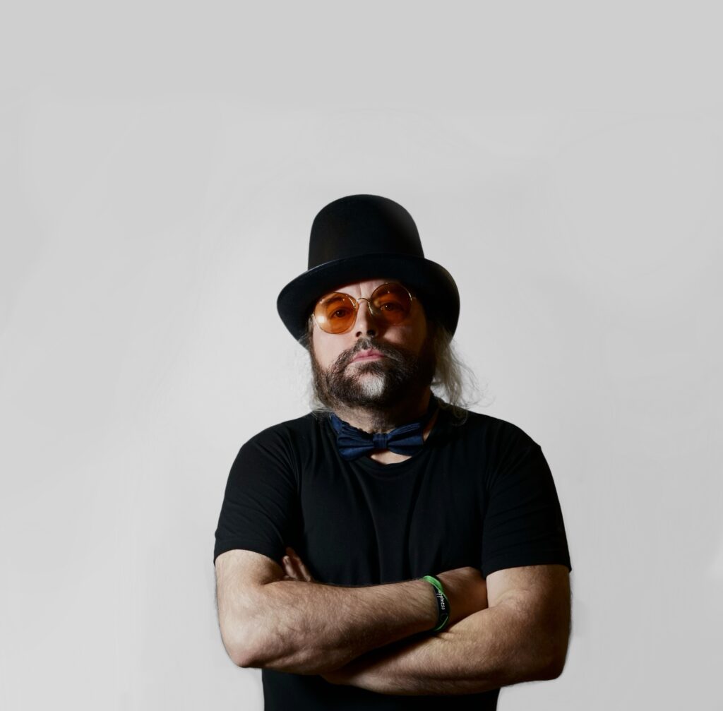 "Lo que importa es la verdad que llevas en los versos, la que refleja lo que la gente siente, pero a veces no sabe cómo decir." / Imagen: Cortesía del entrevistado