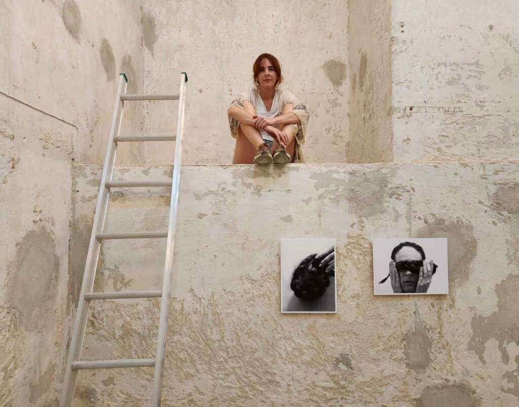Laura Capote Mercadal y su Expo "Tramas" / Foto de cortesía