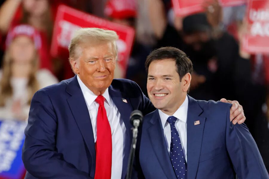 Donald Trump junto a quien será su secretario de Estado, Marco Rubio/ Imagen: Reuters