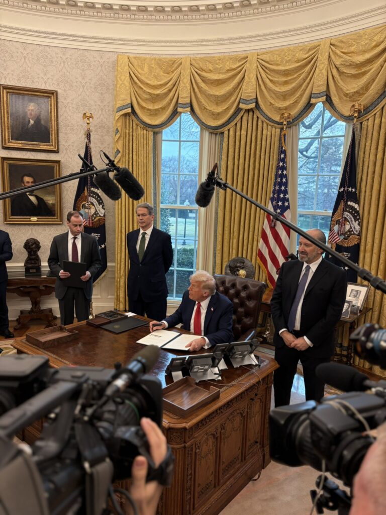 Desde la llegada de Trump a la Casa Blanca la política migratoria en el primer orden de su agenda / Imagen: X Carolina Leavitt