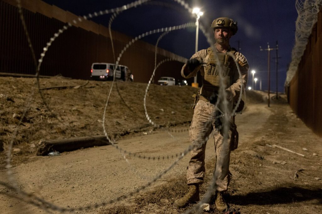 Despliegue de soldados y marines en la frontera sur de Estados Unidos / Imagen: X Carolina Leavitt