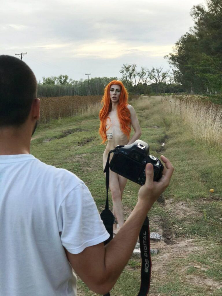 Kenny Lemes con cámara en mano