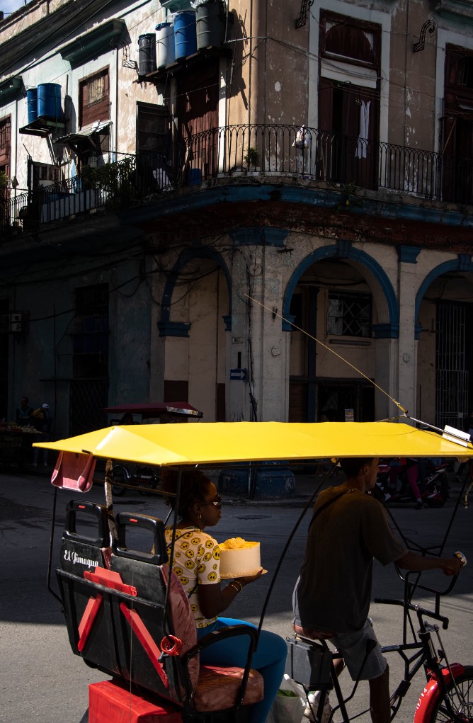 Marcel Villa. La Habana habla en colores.
