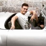 Sandro-Castro-showing-off