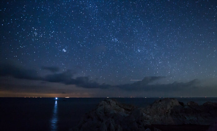 Noche estrellada / Foto: rsakaism-Flickr