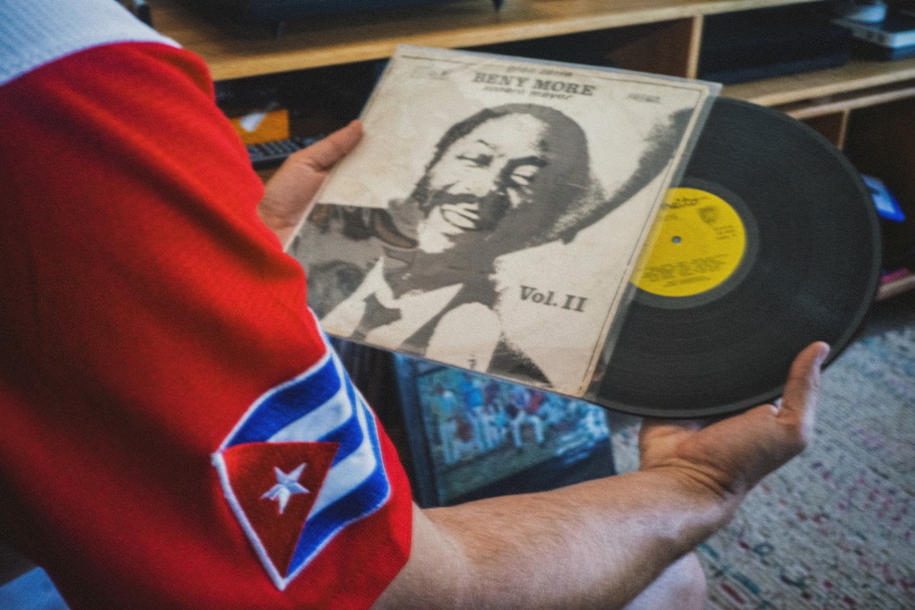 Carlos S. De ‘Rastro de la diáspora cubana en Chile’, fotolibro de Ruber Osoria