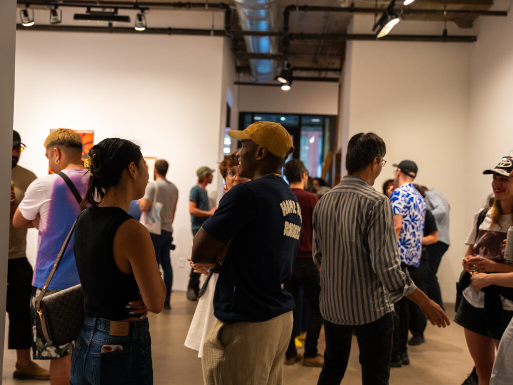 Asistentes al show «Nuit éternelle, désobéissance esthétique» / Foto: Jason Maynard
