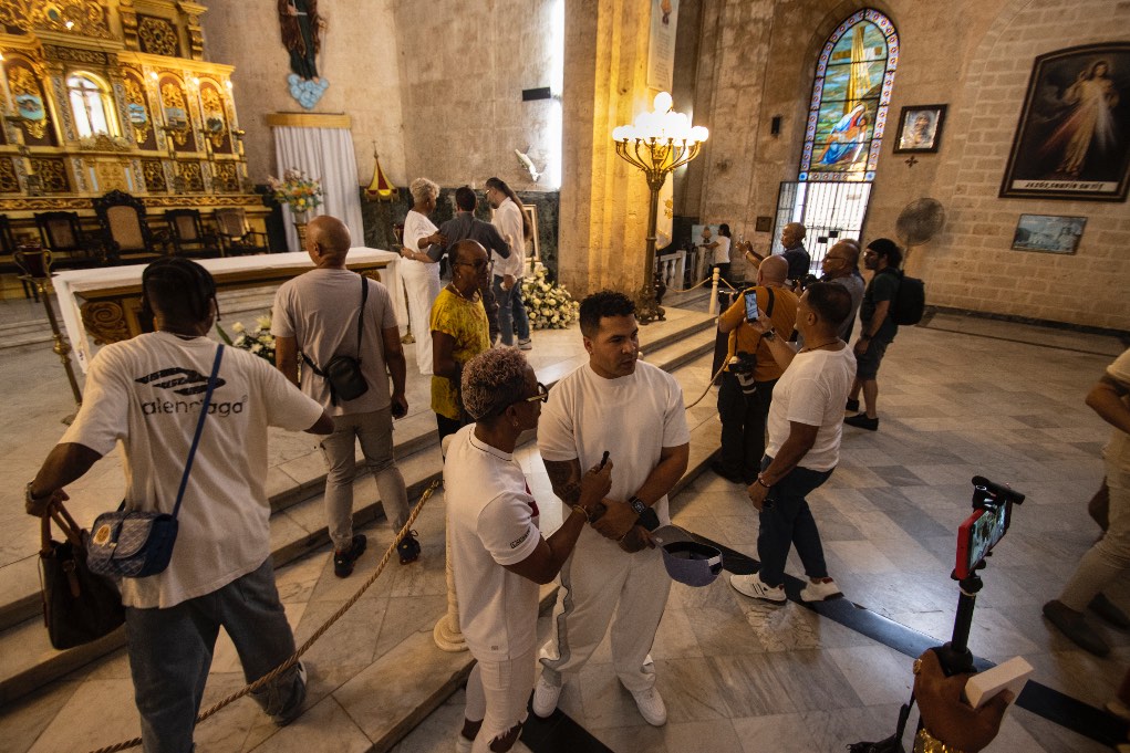 Misa para Celia Cruz en su centenario. Parroquia de Nuestra Señora de la Caridad del Cobre, en La Habana (21 de octubre de 2025)