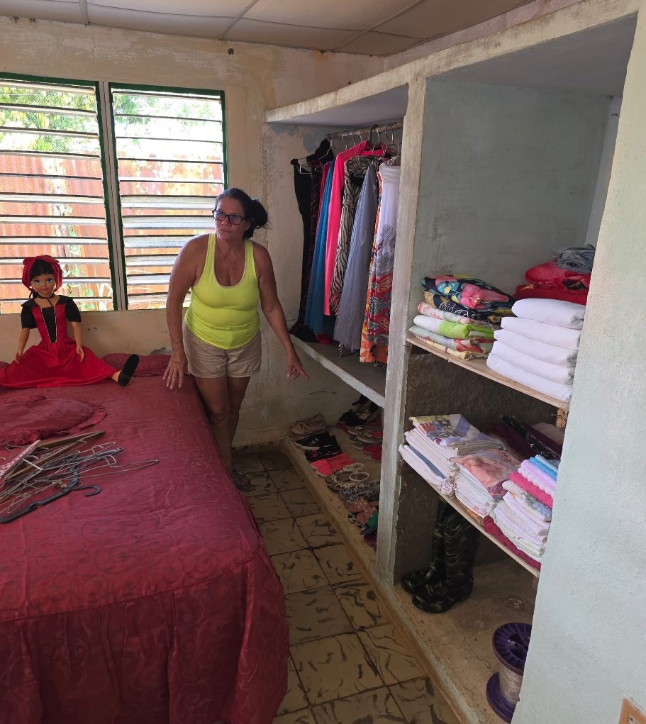 Una abuela y su nieta de Ciego de Ávila beneficiadas con una casa adquirida gracias a la ayuda recabada en redes sociales
