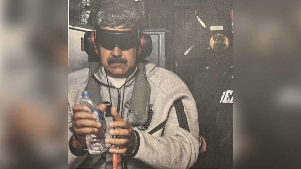 Primera fotografía de Nicolás Maduro tras su captura en Venezuela, compartida por Trump