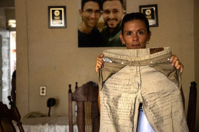 Familia y hogar de Nadir Martín Perdomo, prisionero político (junto a su hermano Jorge) por manifestarse el 11 de julio de 2021 / Foto: Marcel Villa