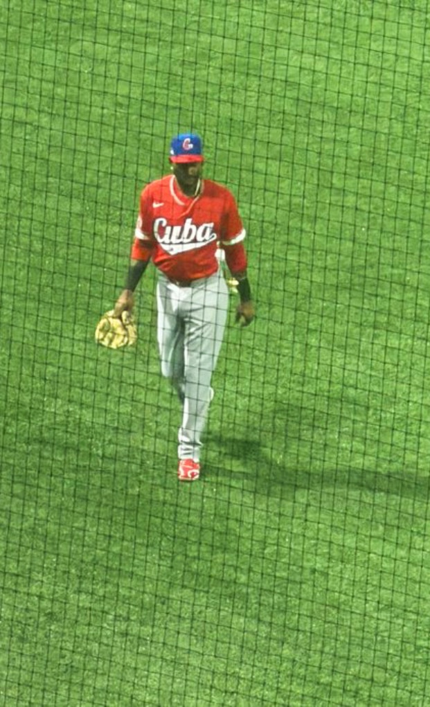 Alexei Ramírez. Estadio Hiram Bithorn, en San Juan, Puerto Rico; 8 de marzo de 2025