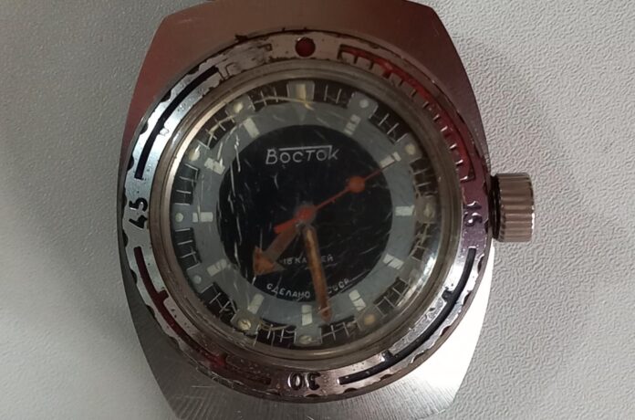 Reloj soviético de marca Vostok
