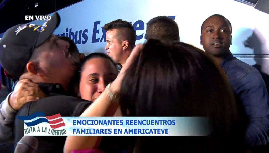 Reencuentro de cubanos y sus familiares en EEUU / Foto de cortesía