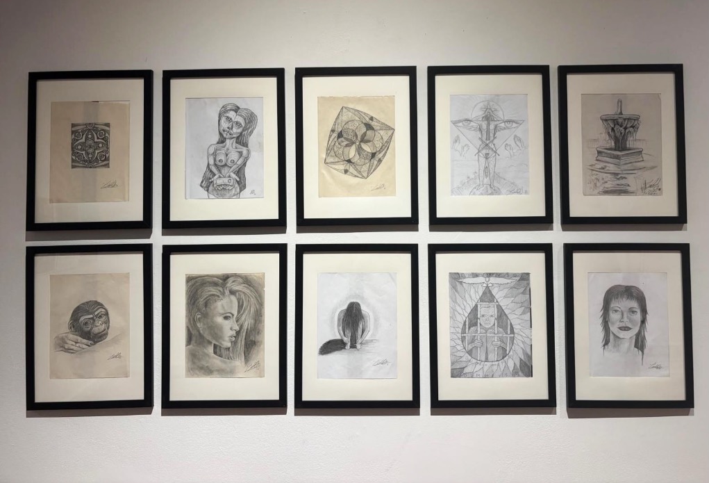 Dibujos de Leonard Richard González Alfonso. Muestra ‘La prisión invisible. Artistas presos en las Américas’; Museo de las Américas, en Washington, DC (29 de abril – 11 de julio de 2026)