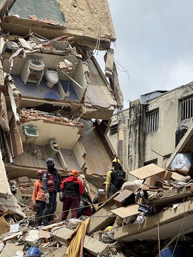 En San Bernardino, parroquia Caracas, tras los sismos del 24 de junio de 2026