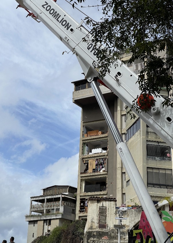 En San Bernardino, parroquia Caracas, tras los sismos del 24 de junio de 2026