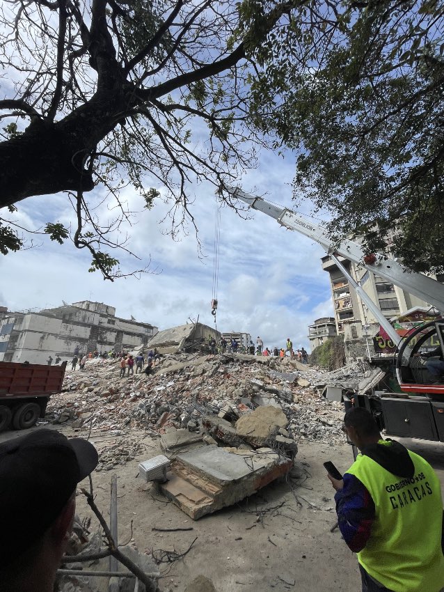 Tras el «doblete sísmico», las ruinas del edificio Rita, en San Bernardino, Caracas