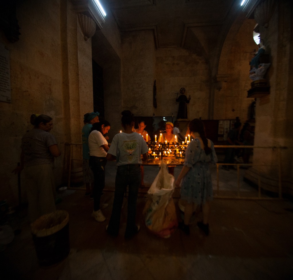 Deseos y promesas depositadas en el Santuario. Celebración de la Virgen de la Caridad del Cobre; La Habana, septiembre de 2026
