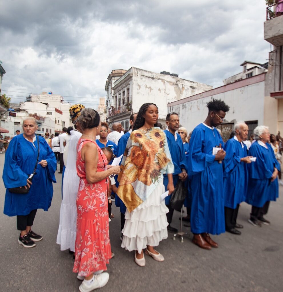 El coro de la iglesia. Celebración de la Virgen de la Caridad del Cobre; La Habana, septiembre de 2026