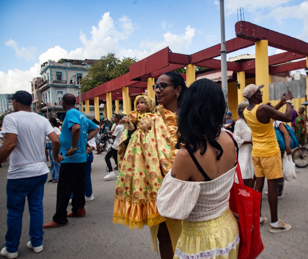 La fuerza de la fe es visible en sus símbolos. Celebración de la Virgen de la Caridad del Cobre; La Habana, septiembre de 2026