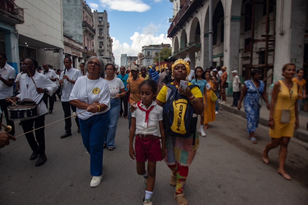 Diversas generaciones. Celebración de la Virgen de la Caridad del Cobre; La Habana, septiembre de 2026