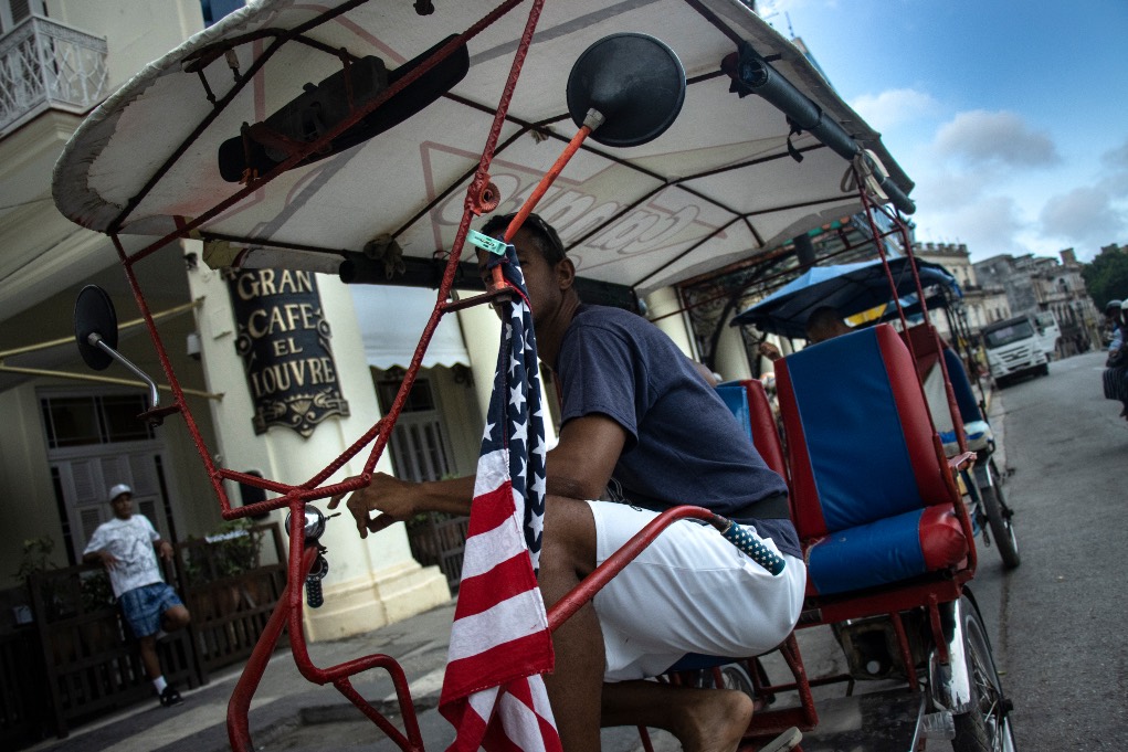 La bandera estadounidense en las calles de Cuba